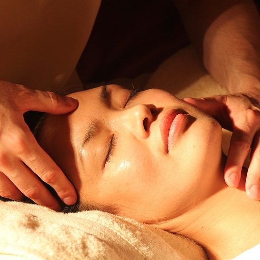 Massaggio AromaTouch